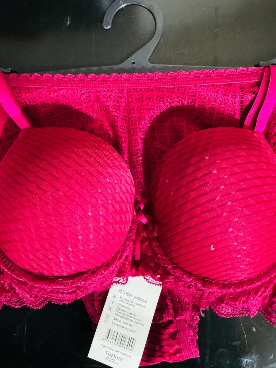 Ecem yıldız dolgulu sütyen takımı